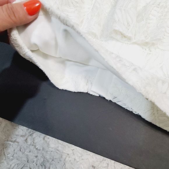 Aqua off white /white ruffle lace summer top size small - Picture 12 of 12